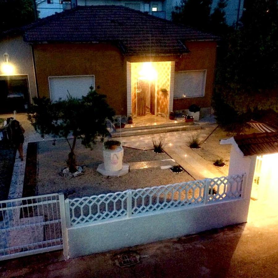 B&B Nonna Lilla Монтесильвано Экстерьер фото