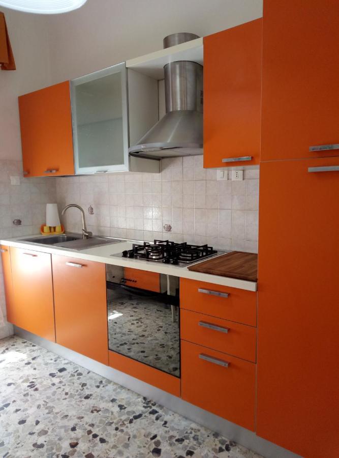 B&B Nonna Lilla Монтесильвано Экстерьер фото
